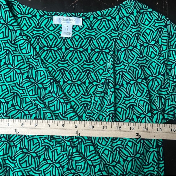 Motherhood Maternity Wrap Dress Green Geometric Print Size Small - Picture 8 of 10